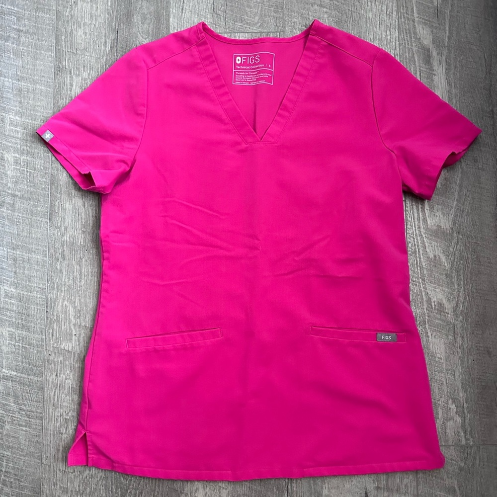 FIGS Casma Three-Pocket Scrub Top